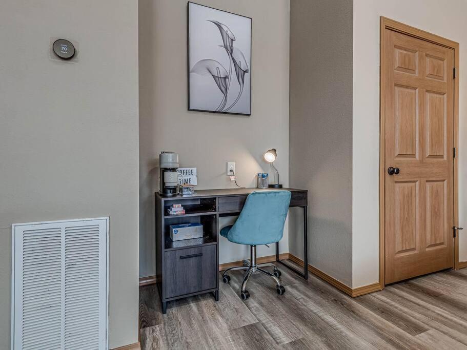 Deluxe Studio In Historic Downtown Building! Bartlesville Buitenkant foto